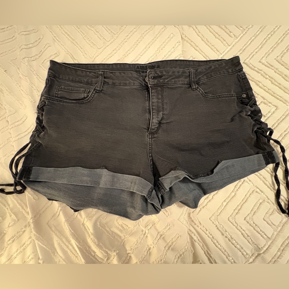 Arizona Women's Black Denim Shorts